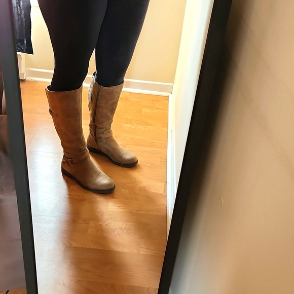 Boots - Picture 2 of 2